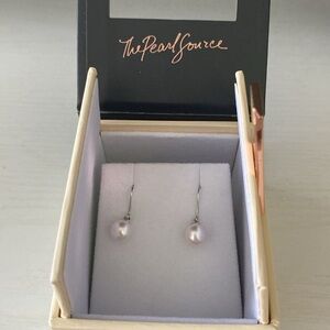New Cultured Pearl drip earrings from The Pearl Source